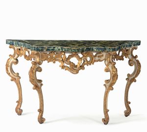 Coppia di consolles in legno intagliato, dorato, laccato e dipinto. Italia centrale, XVIII secolo  - Asta Dimore italiane - Associazione Nazionale - Case d'Asta italiane
