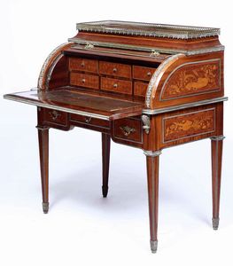 Scrittoio a rullo lastronato, filettato e intarsiato. Francia, XIX secolo  - Asta Dimore italiane - Associazione Nazionale - Case d'Asta italiane