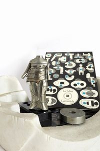 Miguel Berrocal : La mini cariatide  - Asta Grafica internazionale e multipli d'autore - Associazione Nazionale - Case d'Asta italiane