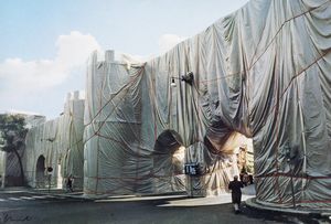Christo - Wrapped project - Porta Pinciana