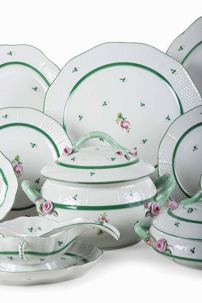 Servizio da tavola Rosa di Vienna <BR>Ungheria, Manifattura Herend, XX secolo  - Asta L'art de la table - Associazione Nazionale - Case d'Asta italiane