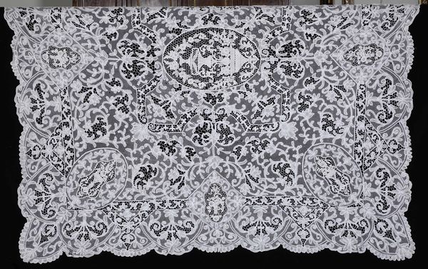 Tovaglia  - Asta L'art de la table - Associazione Nazionale - Case d'Asta italiane