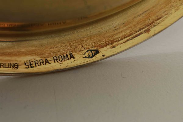 Coppia di legumiere. Argento fuso, sagomato e dorato. Argenteria artistica milanese del XX secolo per gioielleria Serra, Roma  - Asta L'art de la table - Associazione Nazionale - Case d'Asta italiane