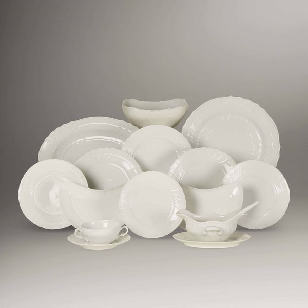 Servizio da tavola Vecchio Ginori<BR>Doccia, Manifattura Richard Ginori, seconda met del XX secolo  - Asta L'art de la table - Associazione Nazionale - Case d'Asta italiane