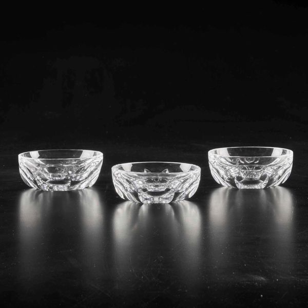 Otto ciotole lavadita Harcourt<BR>Francia, Manifattura Baccarat, XX secolo<BR>  - Asta L'art de la table - Associazione Nazionale - Case d'Asta italiane