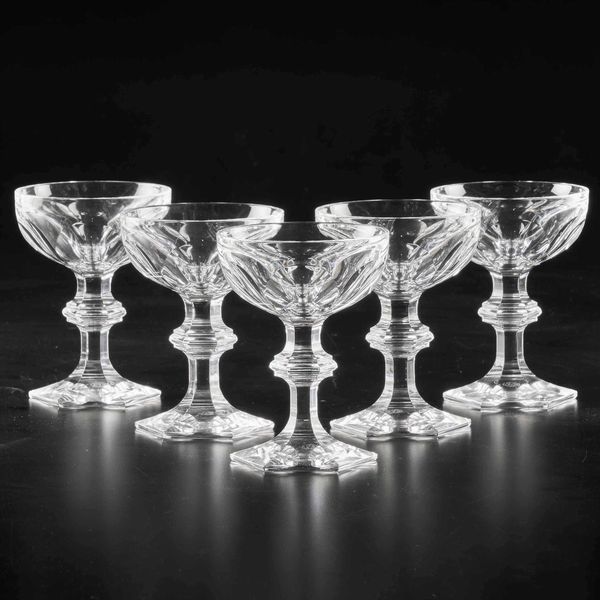 Tredici coppe da champagne Harcourt 1841<BR>Francia, Manifattura Baccarat, XX secolo<BR><BR>  - Asta L'art de la table - Associazione Nazionale - Case d'Asta italiane