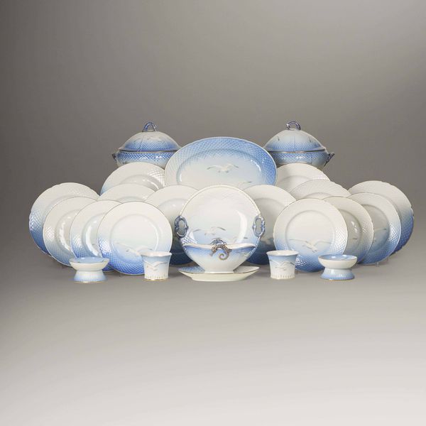 Servizio da tavola Gabbiano<BR>Danimarca, Manifattura Bing & Grondhal, seconda met del XX secolo  - Asta L'art de la table - Associazione Nazionale - Case d'Asta italiane