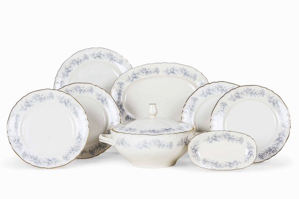 Servizio da tavola<BR>Doccia, Manifattura Richard Ginori, seconda met� del XX secolo  - Asta L'art de la table - Associazione Nazionale - Case d'Asta italiane