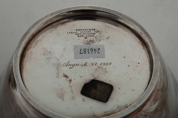 Due ciotole in argento 925. Tiffany & Co. Usa prima metà XX secolo  - Asta L'art de la table - Associazione Nazionale - Case d'Asta italiane