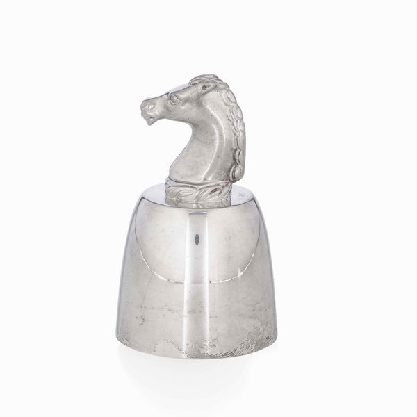 Campanello in argento fuso e cesellato. Parigi, Maison Hermes, anni'70  - Asta L'art de la table - Associazione Nazionale - Case d'Asta italiane