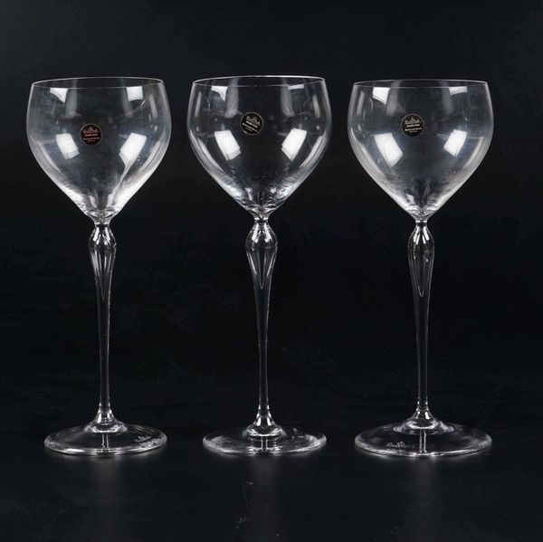 Diciotto calici Matre<BR>Germania, Manifattura Rosenthal, fine del XX secolo<BR>Design di Michael Boehm (1944 - ancora vivente)<BR>  - Asta L'art de la table - Associazione Nazionale - Case d'Asta italiane