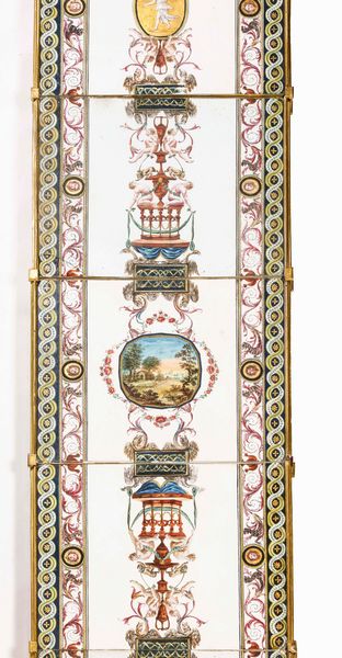 Importante centrotavola neoclassico in legno dorato, carta e vetro dipinti. Italia XVIII-XIX secolo  - Asta L'art de la table - Associazione Nazionale - Case d'Asta italiane