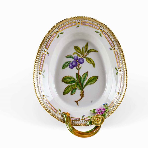 Vassoietto<BR>Danimarca, Manifattura Royal Copenhagen, XX secolo  - Asta L'art de la table - Associazione Nazionale - Case d'Asta italiane