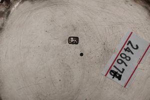 Importante epergne in argento sterling fuso, sbalzato, traforato e cesellato. Londra 1766 Argentiere Emick Romer  - Asta L'art de la table - Associazione Nazionale - Case d'Asta italiane