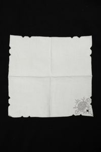 Tovaglia  - Asta L'art de la table - Associazione Nazionale - Case d'Asta italiane