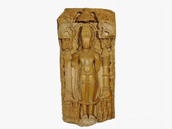 Statua di Vishnu  - Asta Asta 137 parte IV - La dimora del collezionista: arte antica, moderna e orientale - Associazione Nazionale - Case d'Asta italiane