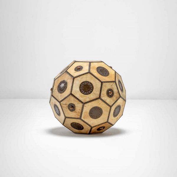 CARLO BUGATTI : Solido archimedeo icoesaedro  - Asta Fine design - Associazione Nazionale - Case d'Asta italiane