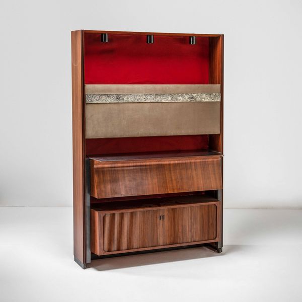 OSVALDO BORSANI : Grande mobile bar luminoso da parete  - Asta Fine design - Associazione Nazionale - Case d'Asta italiane
