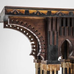 CARLO BUGATTI : Colonna espositore  - Asta Fine design - Associazione Nazionale - Case d'Asta italiane