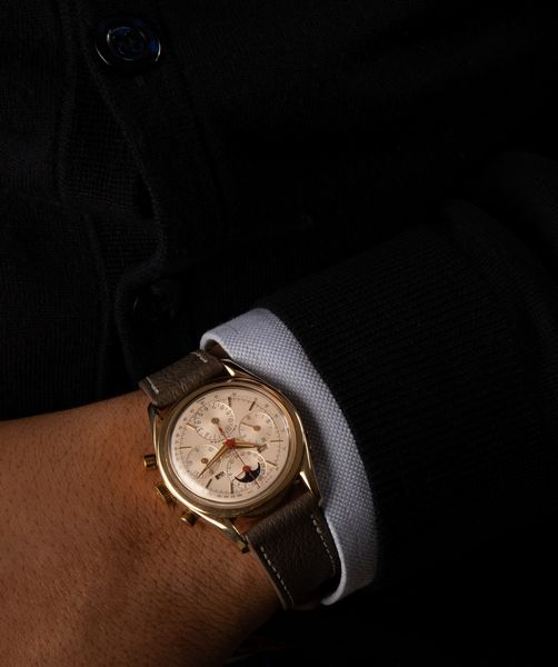 PATEK PHILIPPE - Rarissimo Tasti Tondi ref 1463 in oro giallo 18k con indici Index e numeri Arabi, due contatori quadrante Argent� Gren�.  - Asta Orologio da polso e da tasca  - Associazione Nazionale - Case d'Asta italiane