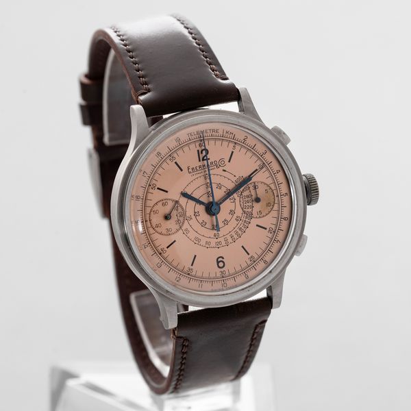 EBERHARD - Extrafort cronografo due contatori in acciaio con cassa a scalino, tasti a oliva, quadrante salmone con scala telemetrica e tachimentrica  - Asta Orologio da polso e da tasca  - Associazione Nazionale - Case d'Asta italiane