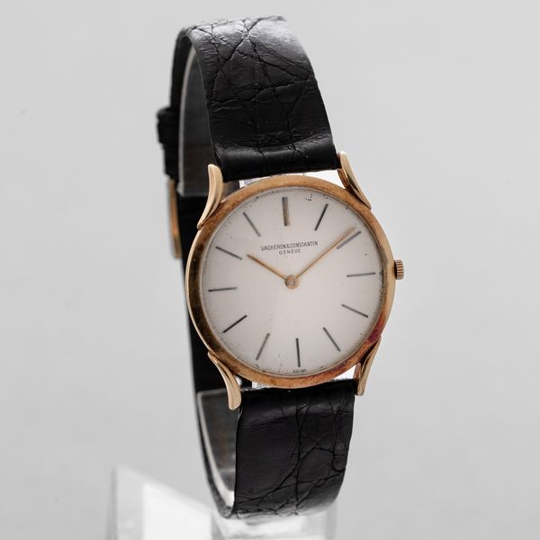 VACHERON & CONSTANTIN - Extrapiatto ref 4961 in oro giallo 18k con anse fancy riportate, quadrante Argent� con indici a bastone e movimento a carica manuale  - Asta Orologio da polso e da tasca  - Associazione Nazionale - Case d'Asta italiane