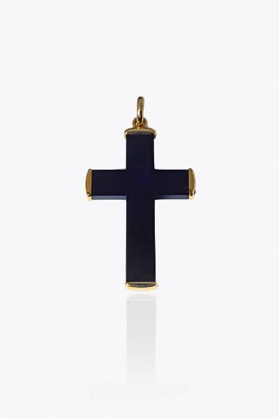 POMELLATO : Peso gr 17 cm 7x4 Grande ciondolo a forma di croce  firmato Pomellato  modello Victoria con braccia in onice e terminali in oro giallo  - Asta Gioielli - Associazione Nazionale - Case d'Asta italiane