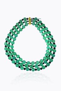 GIROCOLLO - Lunghezza cm 50 composto da tre fili di sfere di avventurina sfaccettate alternate a sfere di onice briolette.