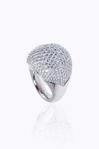 ANELLO - Peso gr 14 Misura 13 (53) in oro bianco  sommit bombata con pav di diamanti taglio brillante per totali ct 4  [..]