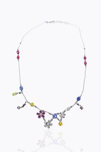 GIROCOLLO - Peso gr 13 9 Lunghezza cm 42 in oro bianco  al centro fiori in diamanti taglio brillante per totali ct 1 10 ca  [..]