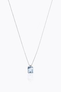 CATENA CON CIONDOLO - Peso gr 2 5 in oro bianco con acquamarina taglio ottagonale a gradini di ct 2 09 ca  sormontata da diamante taglio  [..]