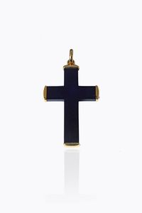 POMELLATO - Peso gr 17 cm 7x4 Grande ciondolo a forma di croce  firmato Pomellato  modello Victoria con braccia in onice e  [..]