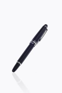 MONTBLANC - Piccola stilografica Monblanc  modello Meisterstuck  omaggio a W.A. Mozart. Rifiniture platino; pennino in oro  [..]