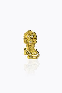 SPILLA - Peso gr 3 2 cm 2x1 in oro giallo  a forma di leone  con bocca e occhi con tre diamantini taglio brillante per  [..]