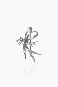 SPILLA - Peso gr 8 3 cm 5x3 in oro bianco lucido e satinato  a volute  anni '50  con diamanti taglio 8/8 per totali ct  [..]