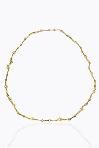 COLLANA - Peso gr 23 1 Lunghezza cm 67 in oro giallo composta da segmenti geometrici a corda alternati a perle giapponesi  [..]