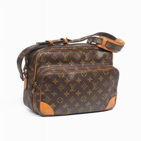LOUIS VUITTON TRACOLLA REPORTER  - Asta Vintage: borse e accessori di Hermes, Louis Vuitton e altre grandi maison - Associazione Nazionale - Case d'Asta italiane
