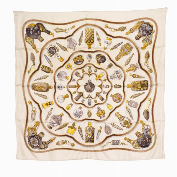 HERMES FOULARD "QU'IMPORTE LE FLACON"  - Asta Vintage: borse e accessori di Hermes, Louis Vuitton e altre grandi maison - Associazione Nazionale - Case d'Asta italiane