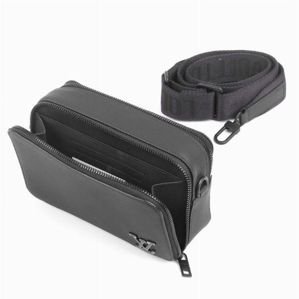 LOUIS VUITTON CAMERA BAG  - Asta Vintage: borse e accessori di Hermes, Louis Vuitton e altre grandi maison - Associazione Nazionale - Case d'Asta italiane