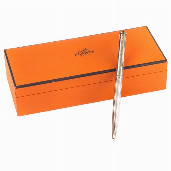 HERMES PENNA ARGENTO  - Asta Vintage: borse e accessori di Hermes, Louis Vuitton e altre grandi maison - Associazione Nazionale - Case d'Asta italiane