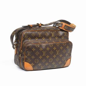 LOUIS VUITTON TRACOLLA REPORTER  - Asta Vintage: borse e accessori di Hermes, Louis Vuitton e altre grandi maison - Associazione Nazionale - Case d'Asta italiane