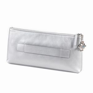 CHANEL POCHETTE KEYBOARD DATA CENTER  - Asta Vintage: borse e accessori di Hermes, Louis Vuitton e altre grandi maison - Associazione Nazionale - Case d'Asta italiane