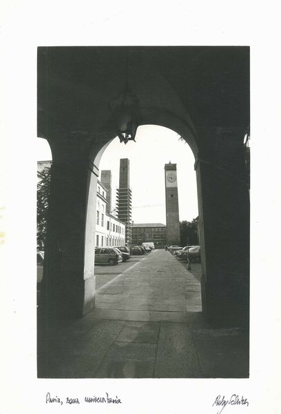 Roby Schirer : Lotto composto da due scatti fotografici  - Asta Affordable Photos | Cambi Time - Associazione Nazionale - Case d'Asta italiane