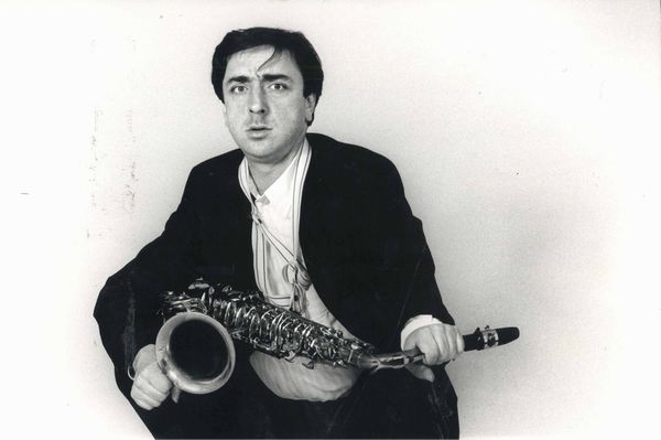 Roby Schirer : Lotto composto da due scatti fotografici  - Asta Affordable Photos | Cambi Time - Associazione Nazionale - Case d'Asta italiane