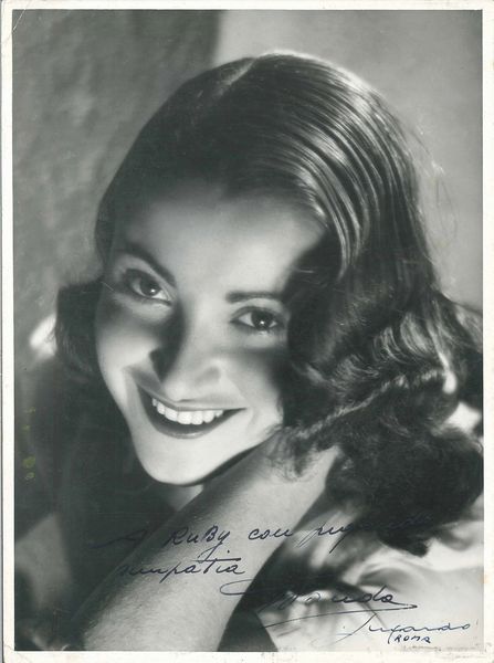 ELIO LUXARDO : Ritratto di Ruby  - Asta Affordable Photos | Cambi Time - Associazione Nazionale - Case d'Asta italiane