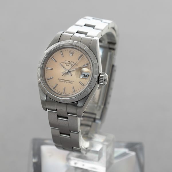 ROLEX - Oyster Perpetual Date ref 69190 in acciaio, quadrante ocra soleil indici applicati in acciaio con ghiera graduata, bracciale Oyster movimento automatico con Garanzia originale  - Asta Orologi da Polso e da Tasca - Associazione Nazionale - Case d'Asta italiane