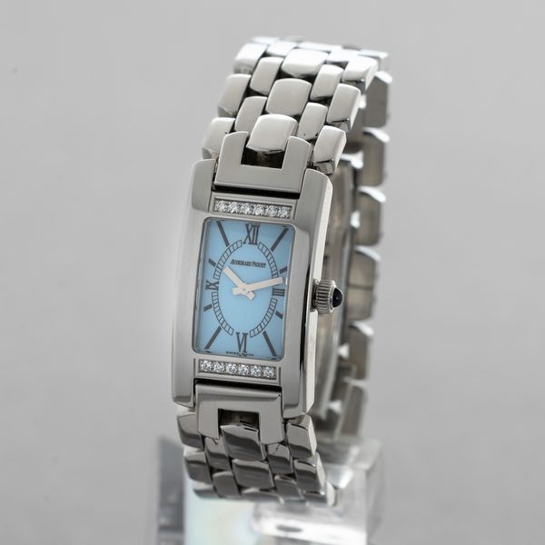 AUDEMARS PIGUET - Promesse, in acciaio con brillanti, quadrante azzurro con numeri Romani, movimento al quarzo, accompagnato da scatola e garanzia  - Asta Orologi da Polso e da Tasca - Associazione Nazionale - Case d'Asta italiane