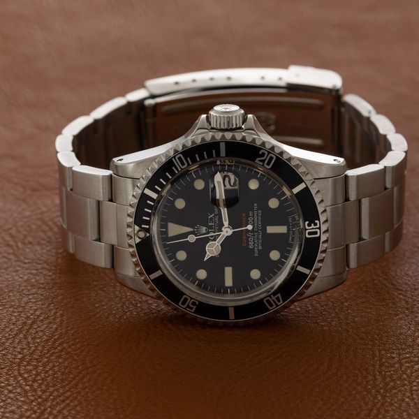 ROLEX - Submariner ref 1680 Scritta Rossa in acciaio, quadrante nero opaco pallettoni, datario e ghiera girevole, bracciale Oyster, Mark VI.  - Asta Orologi da Polso e da Tasca - Associazione Nazionale - Case d'Asta italiane