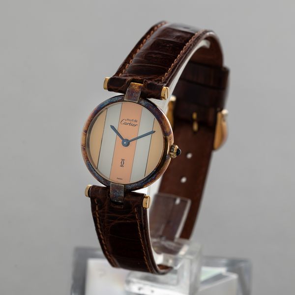 CARTIER - Vendome Vermeil in argento 925 placcato oro, quadrante trigold, cinturino in pelle con fibbia laminata e movimento al quarzo  - Asta Orologi da Polso e da Tasca - Associazione Nazionale - Case d'Asta italiane