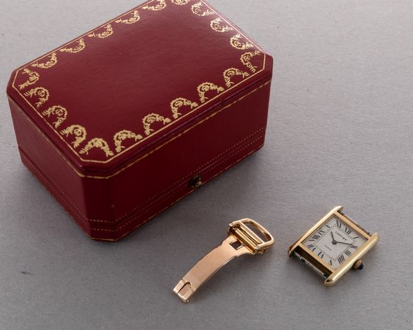 CARTIER - Must Paris in oro 18k carica manuale, quadrante bianco con numeri Romani con astuccio originale  - Asta Orologi da Polso e da Tasca - Associazione Nazionale - Case d'Asta italiane